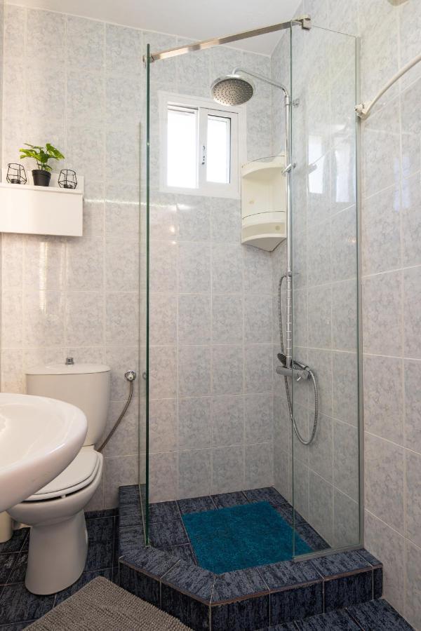Leonardo Apartamente โตโรนี ภายนอก รูปภาพ